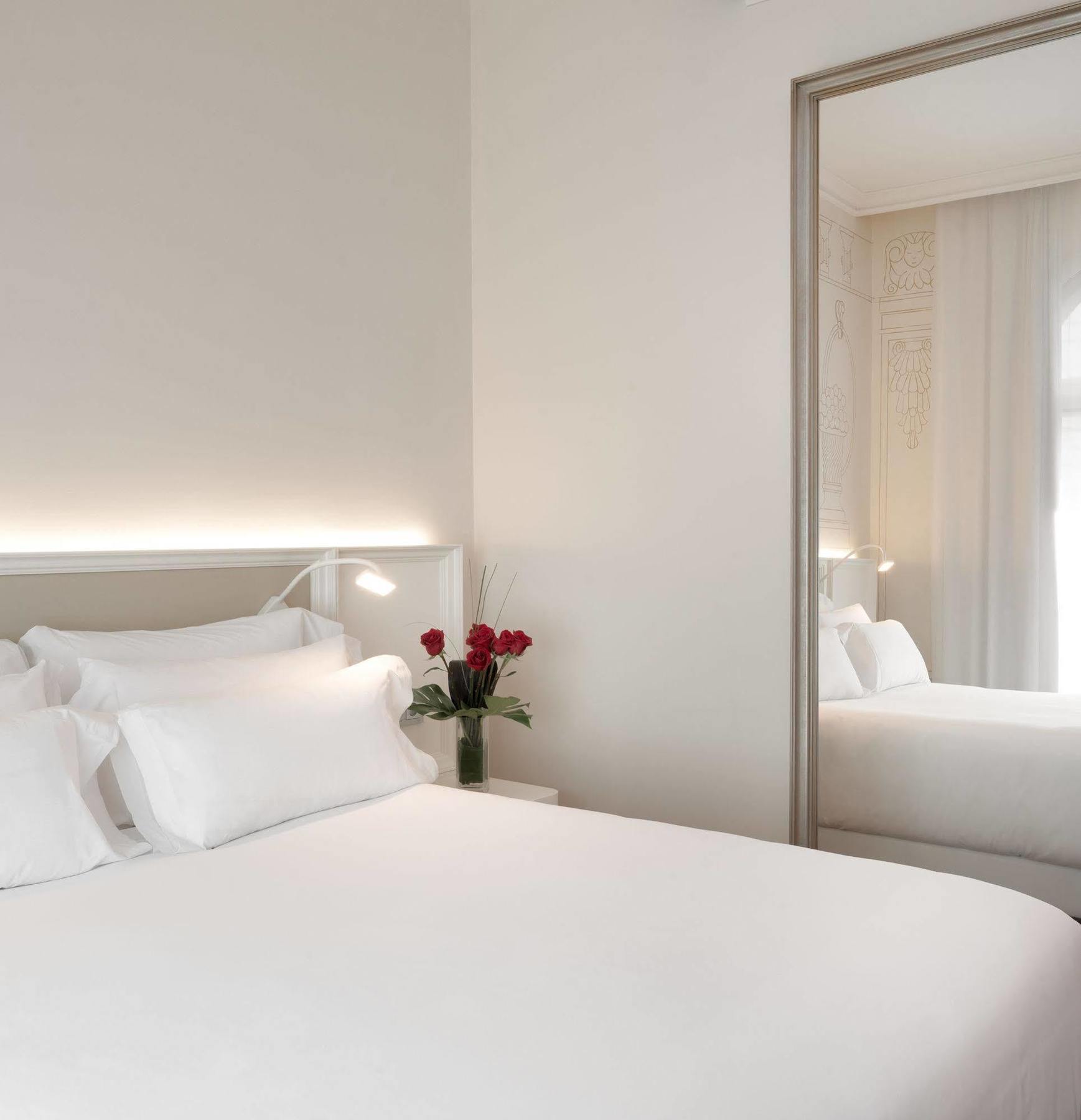 Nh Centro Hotel 4*